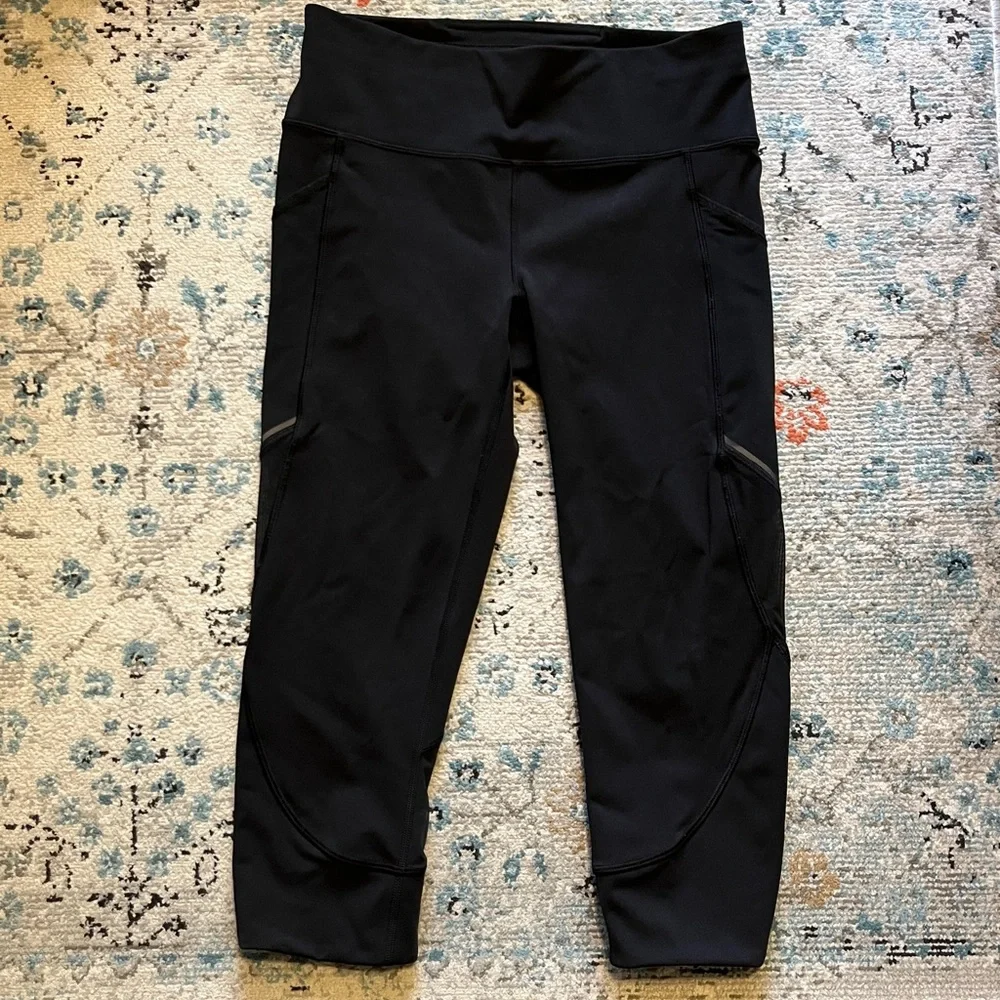 Lululemon Home Stretch Black Mesh Panel Cropped Leggings Size 6 - Picture 6 of 16
